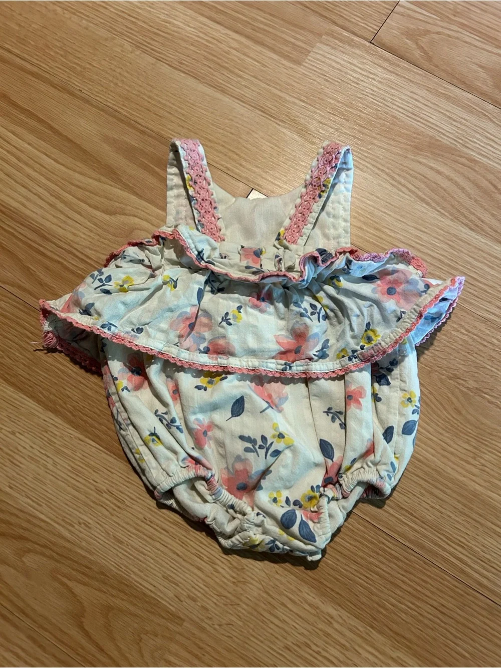 Joie Floral Ruffle Pink Romper Baby 3-6 months